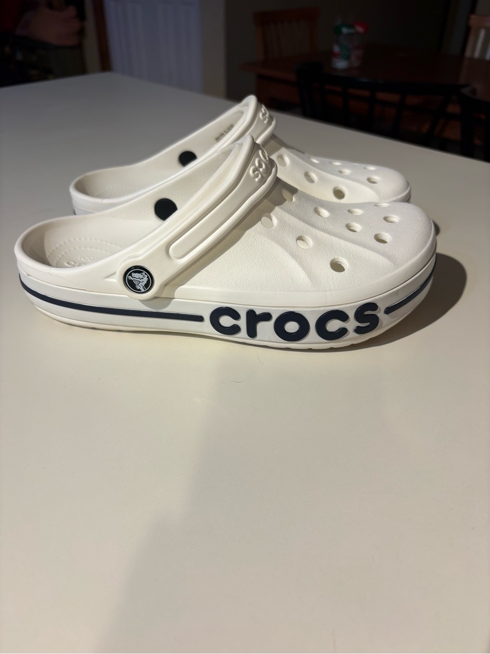 CROCS Unisex White Clog with Navy Logo Stripe